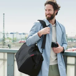 Allrounder L black Reisetasche