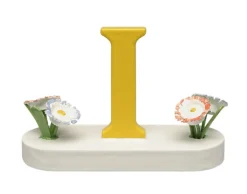 Buchstabe I, mit Blumen