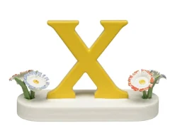 Buchstabe X, mit Blumen