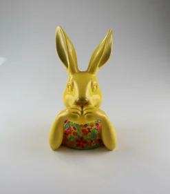 Hase gelb mit Blumen 23cm