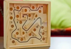 Holz Labyrinth 12x12 cm