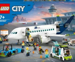 LEGO® City Passagierflugzeug 60367