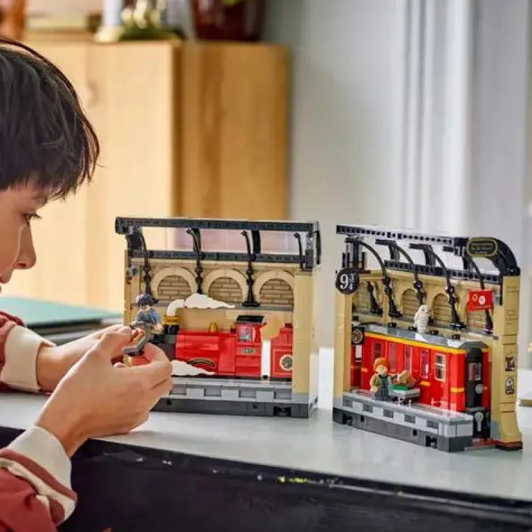 LEGO® Harry Potter™ Buchstütze Hogwarts™ Express