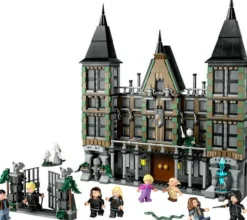 LEGO® Harry Potter™ Landsitz der Familie Malfoy 76