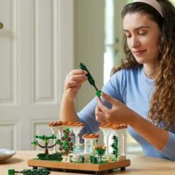 LEGO® Icons Springbrunnengarten 10359
