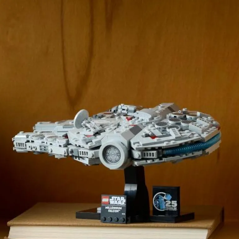 LEGO® Star Wars™ Millenium Falcon™ 75375