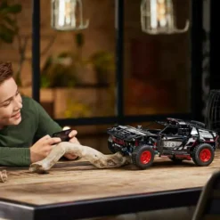LEGO® Technic Audi Rs Q e-tron 42160