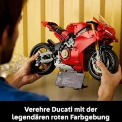 LEGO® Technic Ducati Panigale V4 S Motorrad 42202
