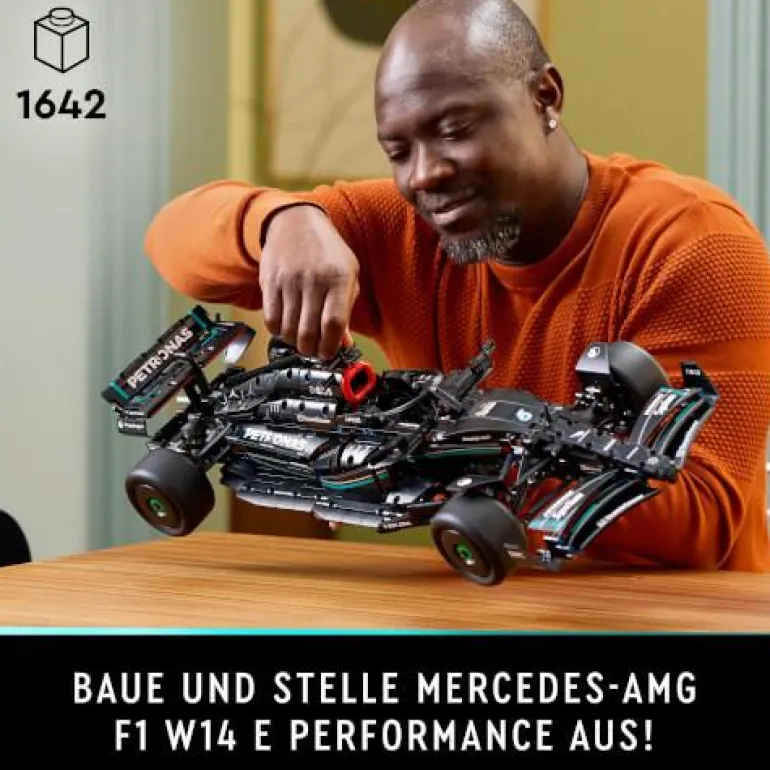 LEGO® Technic Mercedes-AMG F1 W14 E Peformance 421