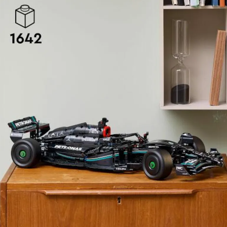 LEGO® Technic Mercedes-AMG F1 W14 E Peformance 421