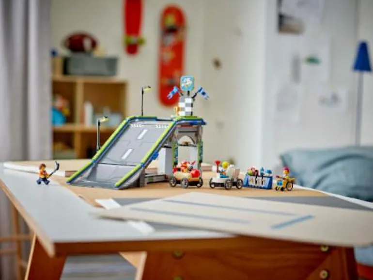 LEGO® City Keine Limits: Seifenkistenrennen mit Ra