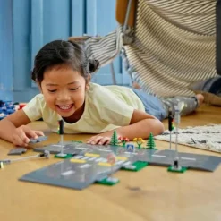 LEGO® City Straßenkreuzung mit Ampeln 60304