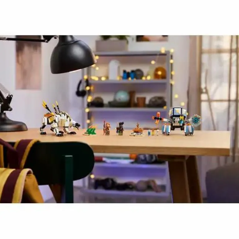 LEGO® Horizon Aloy und Varl vs. Panzerwanderer und