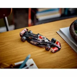 LEGO® Speed Champions Moneygram Haas F1 Team Vf-24