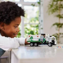 LEGO® Technic Mack® LR Electric Müllwagen 42167