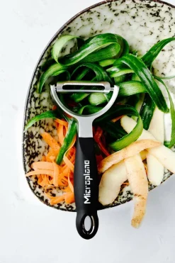 Professional Y Peeler Straight Schwarz